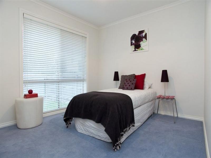 38 Trinity Way, South Morang VIC 3752