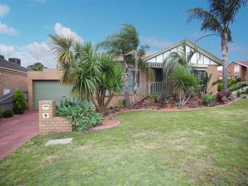 16 Sturrock Court, Mill Park VIC 3082