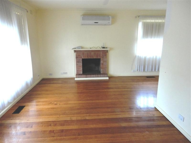 11 Wilgah Street, Thomastown VIC 3074