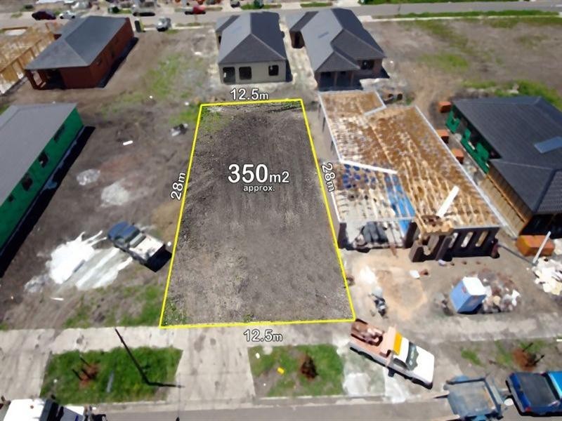 8 Blue Hill Way, Epping VIC 3076