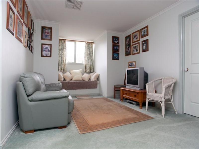 11 Alain Avenue, South Morang VIC 3752