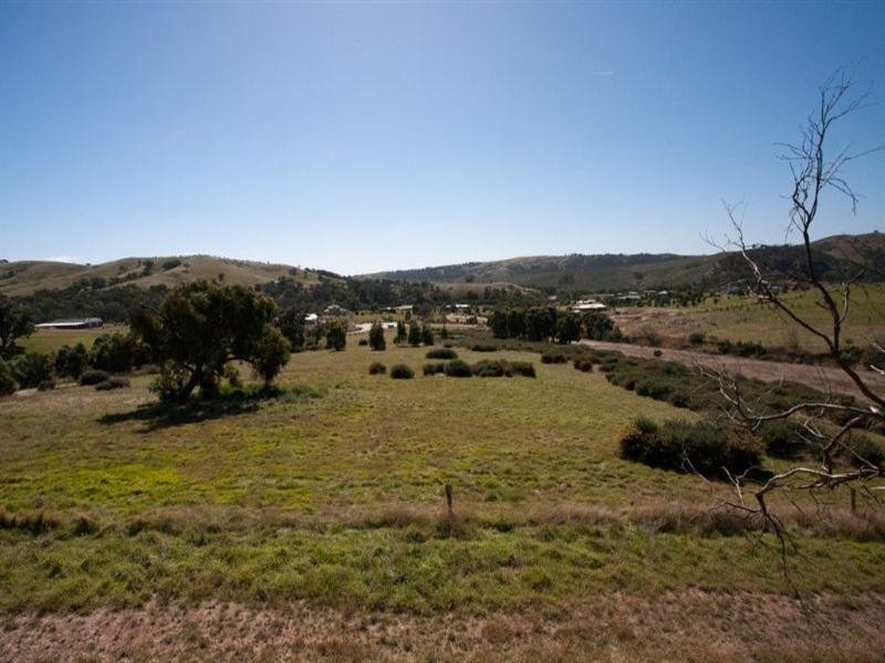Lot 14 (3) Sir Leo Curtis Drive, Wandong VIC 3758