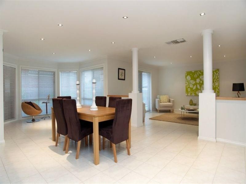 38 Trinity Way, South Morang VIC 3752