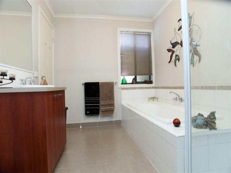 42 Shields Street, Epping VIC 3076