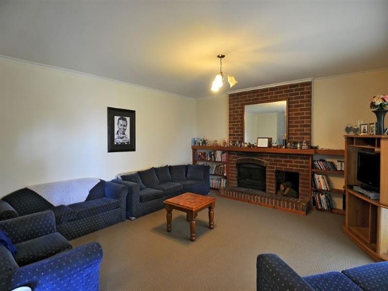 16 McNaughton Close, Wallan VIC 3756