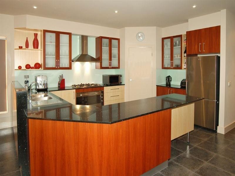 18 Skyline Drive, South Morang VIC 3752