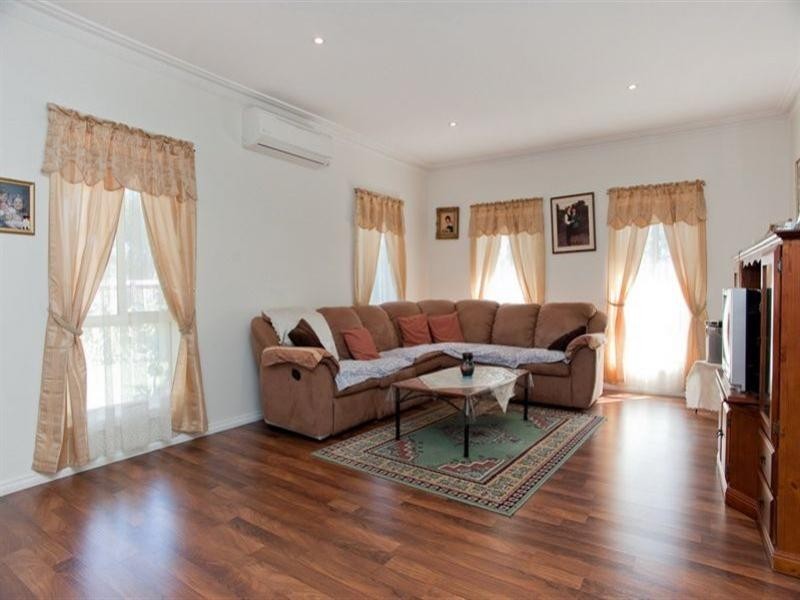 26 Echuca Way, Epping VIC 3076