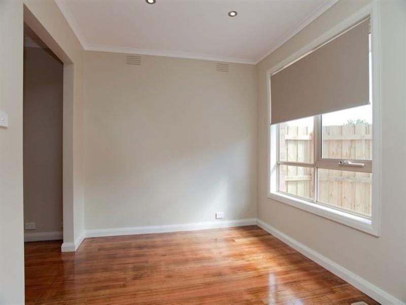 1/19 Lloyd Avenue, Epping VIC 3076