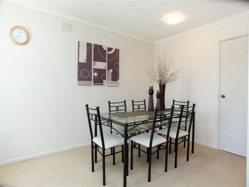 5 Dion Close, Lalor VIC 3075