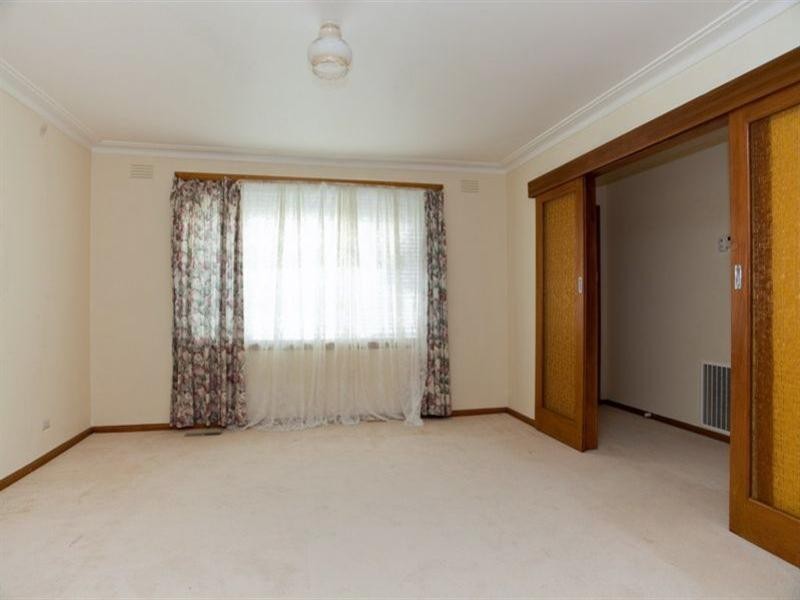 10 Russet Court, Lalor VIC 3075