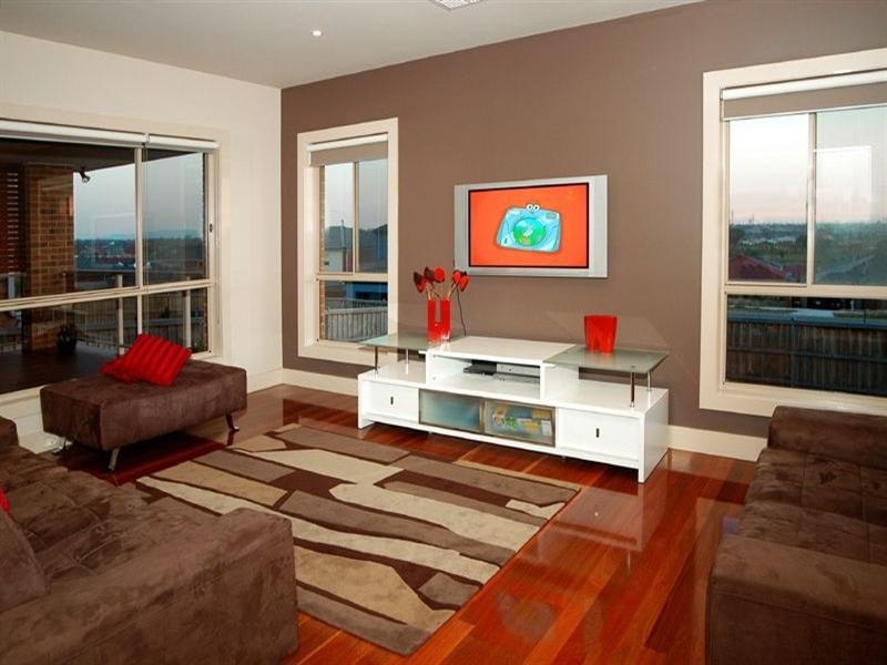 18 Skyline Drive, South Morang VIC 3752