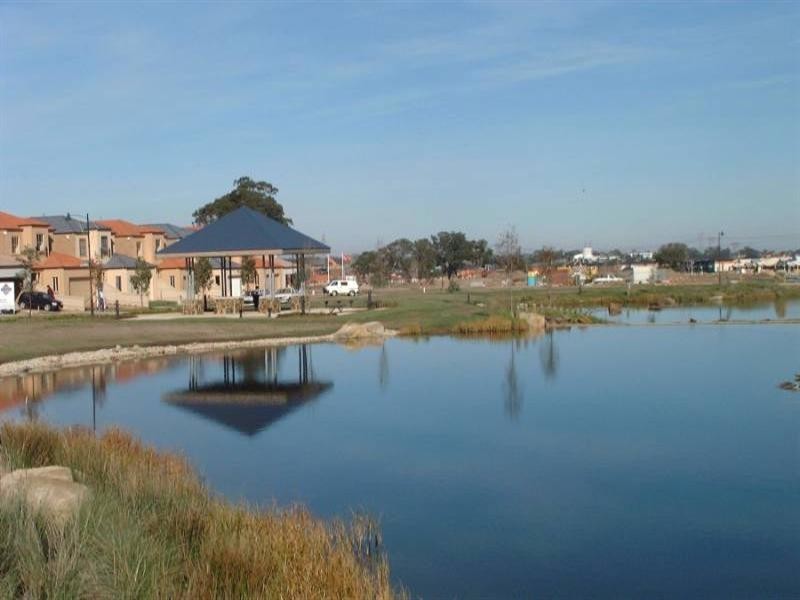 20 Thornholm Road, South Morang VIC 3752