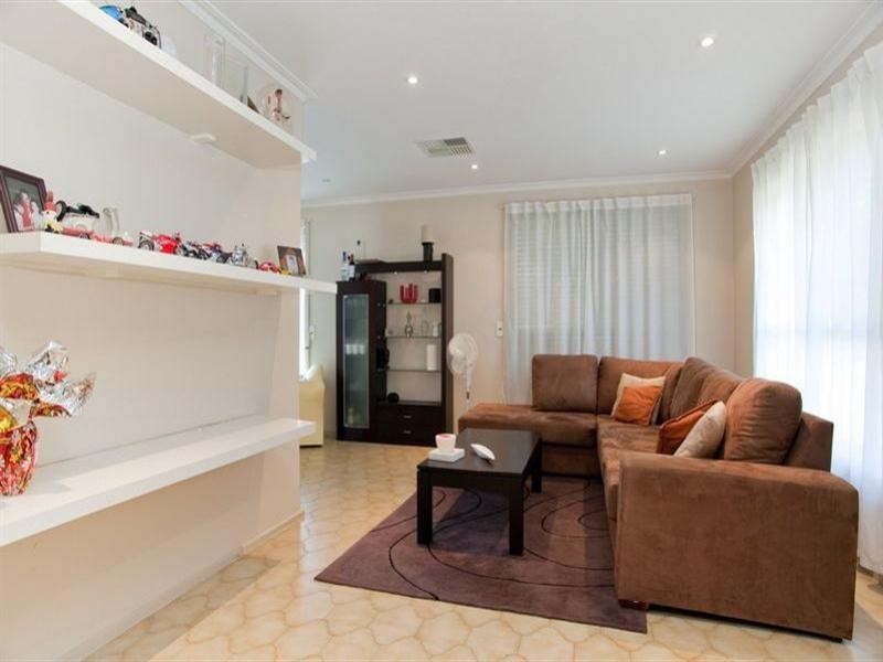 6 Clover Court, Thomastown VIC 3074