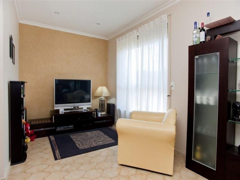 6 Clover Court, Thomastown VIC 3074