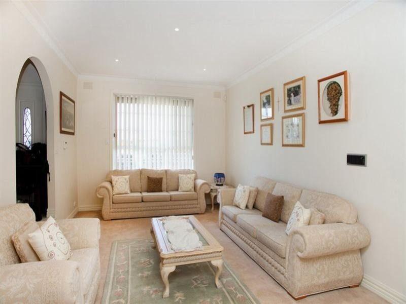 12 Hakea Court, Thomastown VIC 3074