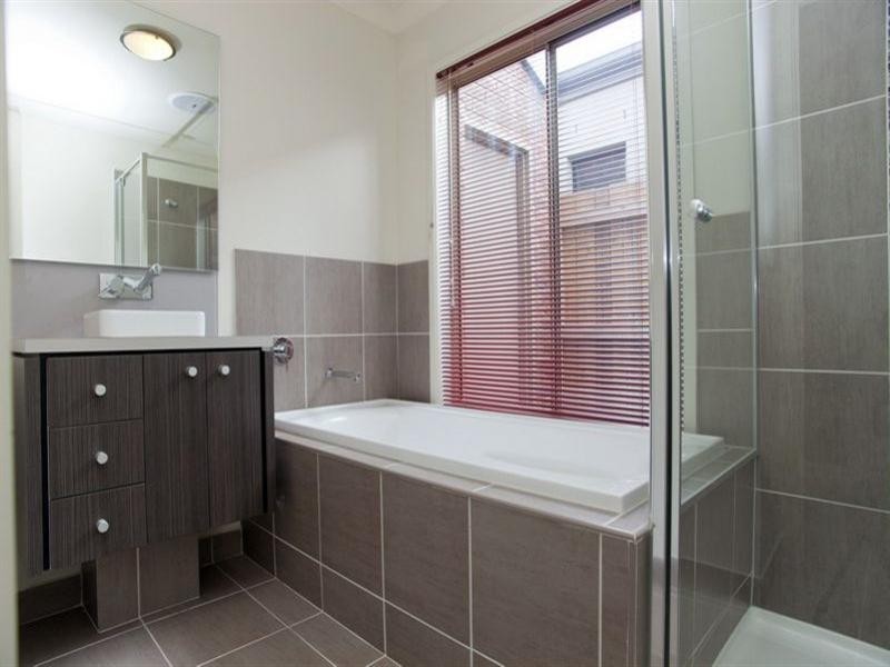 4 Sundial Parade, Epping VIC 3076