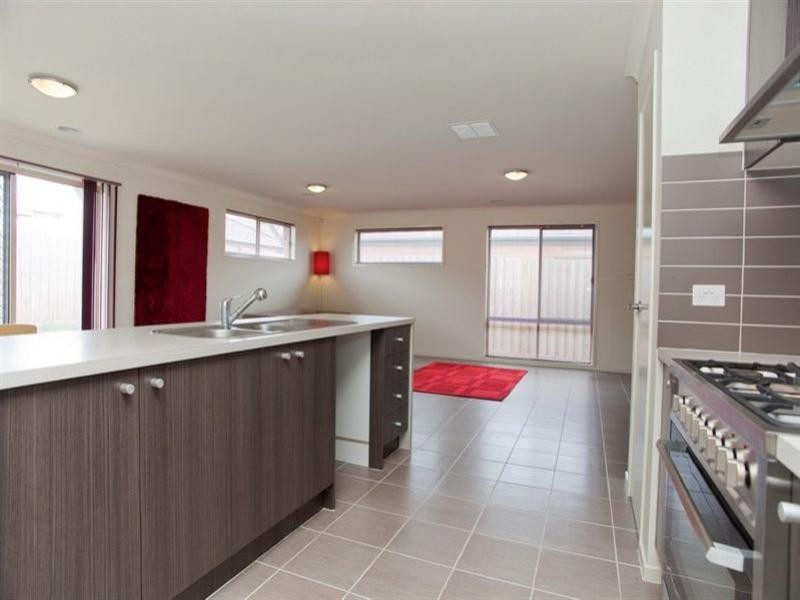 4 Sundial Parade, Epping VIC 3076