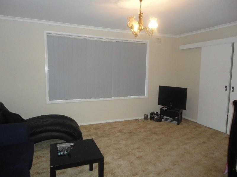 25 Lowalde Drive, Epping VIC 3076