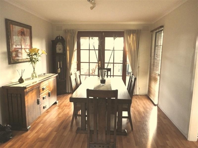 11 Aurora Close, Epping VIC 3076