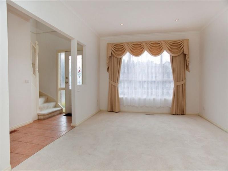 55 Grevillia Drive, Mill Park VIC 3082