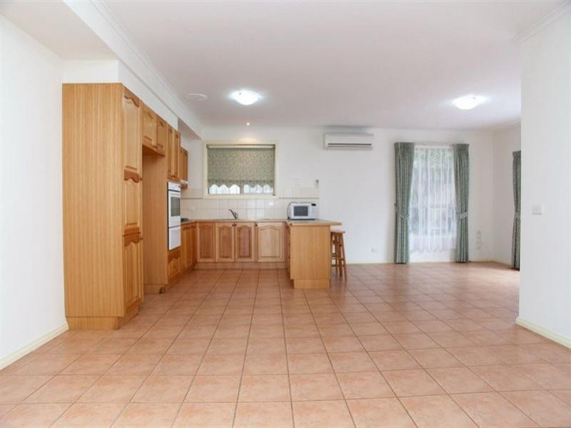 55 Grevillia Drive, Mill Park VIC 3082