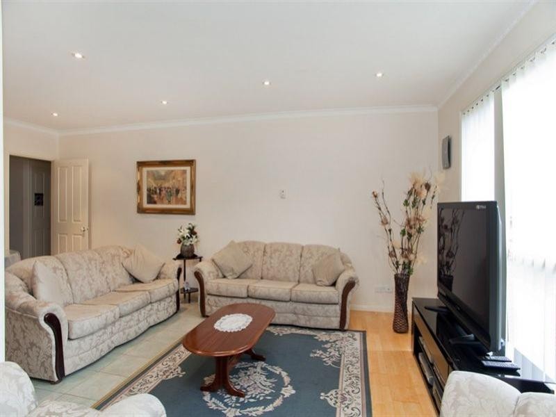 4/35 Rokewood Crescent, Meadow Heights VIC 3048