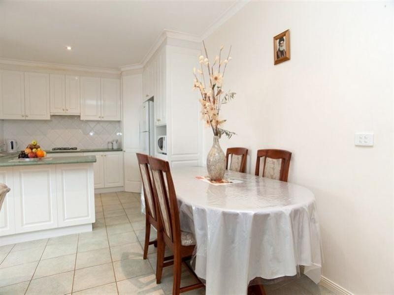 4/35 Rokewood Crescent, Meadow Heights VIC 3048