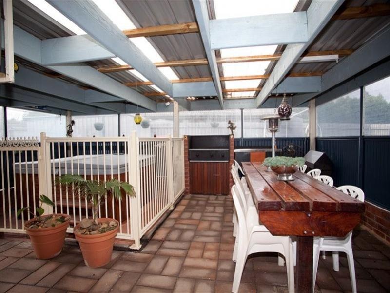 83 Banbury Crescent, Craigieburn VIC 3064