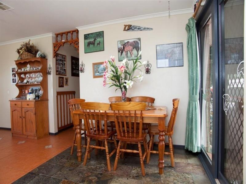 83 Banbury Crescent, Craigieburn VIC 3064