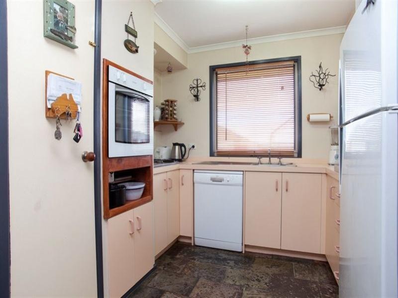 83 Banbury Crescent, Craigieburn VIC 3064