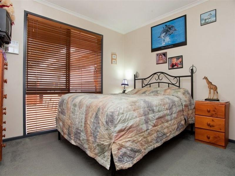 83 Banbury Crescent, Craigieburn VIC 3064