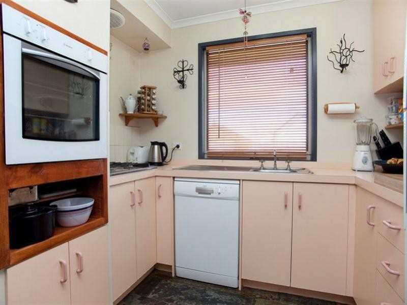 83 Banbury Crescent, Craigieburn VIC 3064