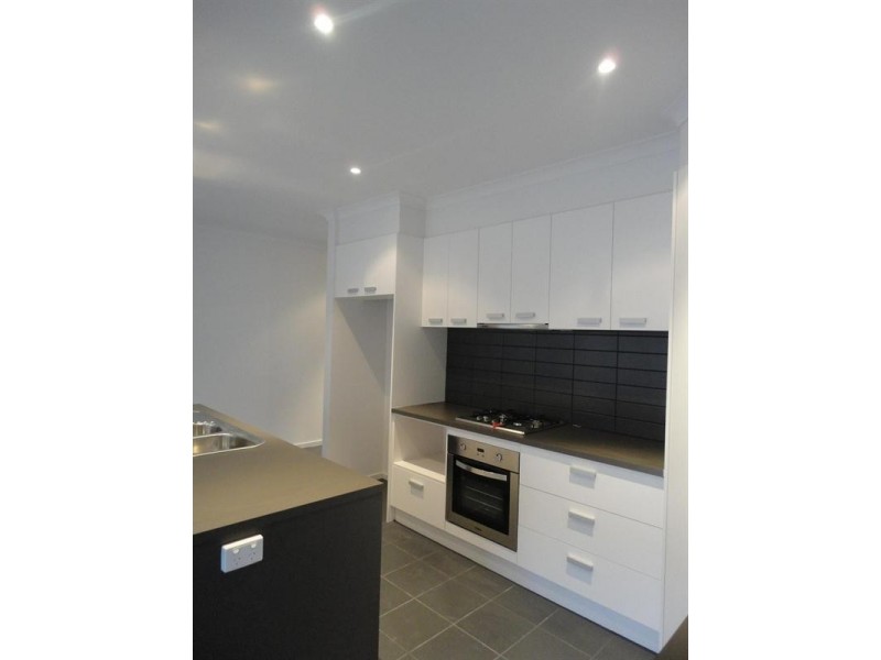 9 Deco Place, Epping VIC 3076