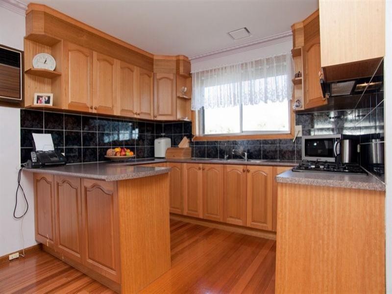 21 Cherry Court, Lalor VIC 3075