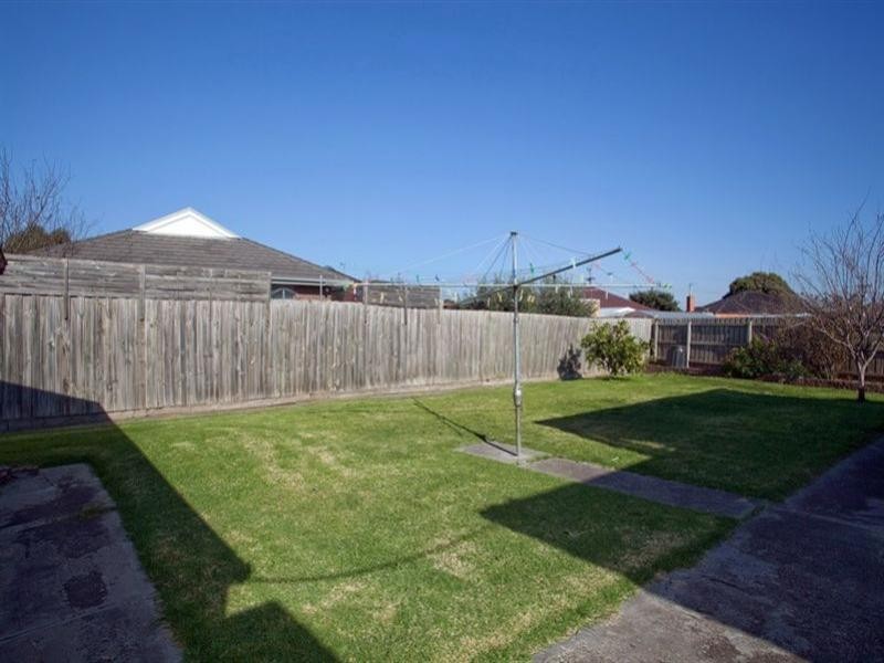 21 Cherry Court, Lalor VIC 3075