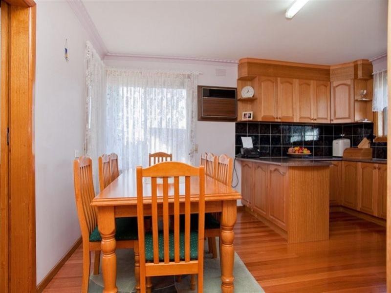 21 Cherry Court, Lalor VIC 3075