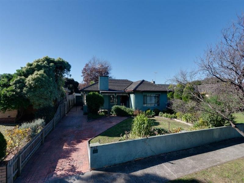 44 Locher Avenue, Reservoir VIC 3073