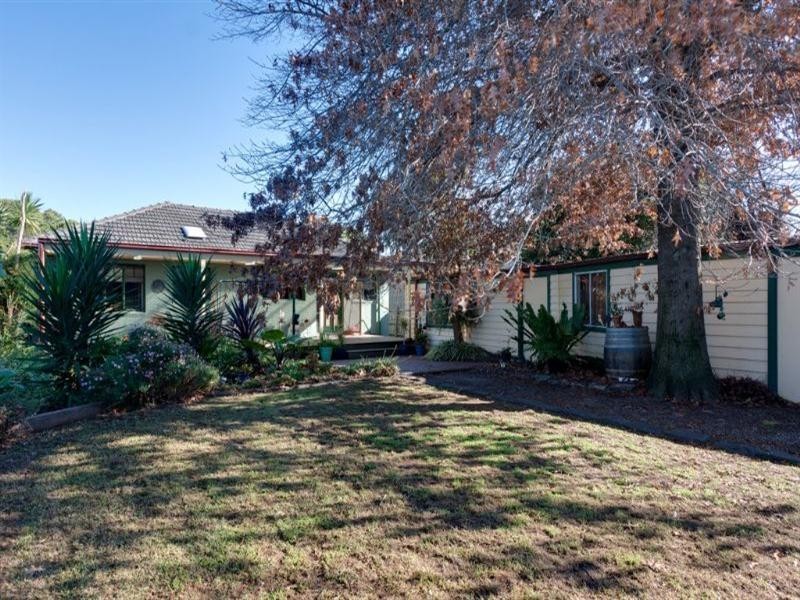44 Locher Avenue, Reservoir VIC 3073