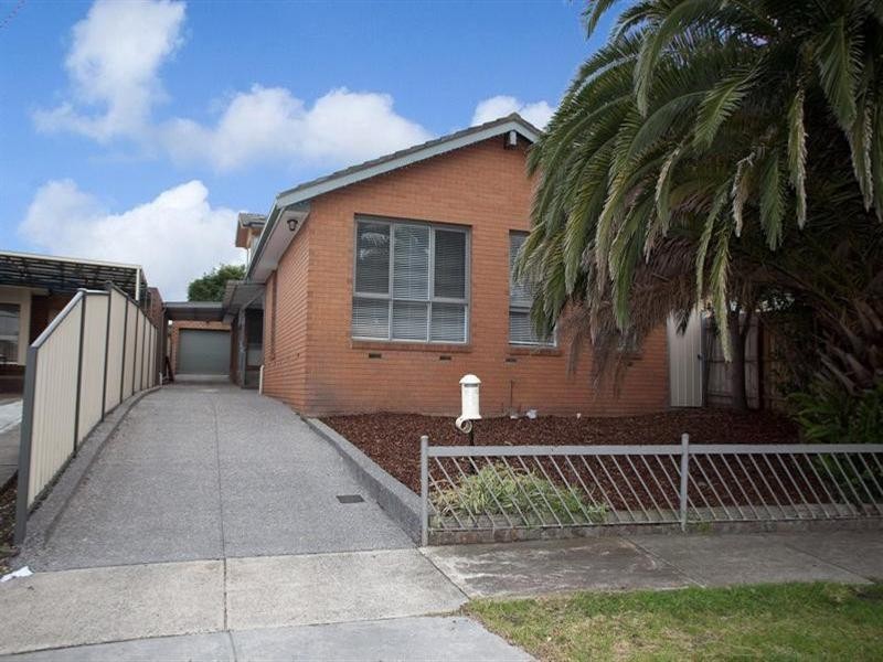 2 Tranquil Place, Thomastown VIC 3074