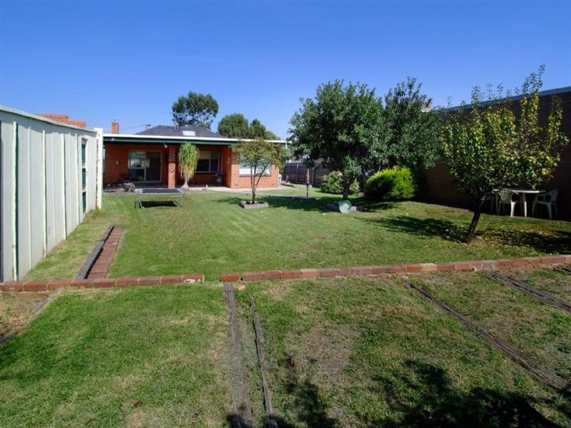 14 Ludeman Court, Reservoir VIC 3073