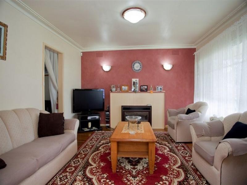 50 Rosedale Drive, Lalor VIC 3075