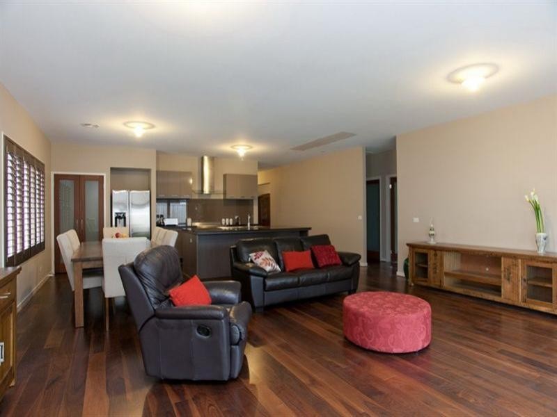 128 Lyndarum Drive, Epping VIC 3076