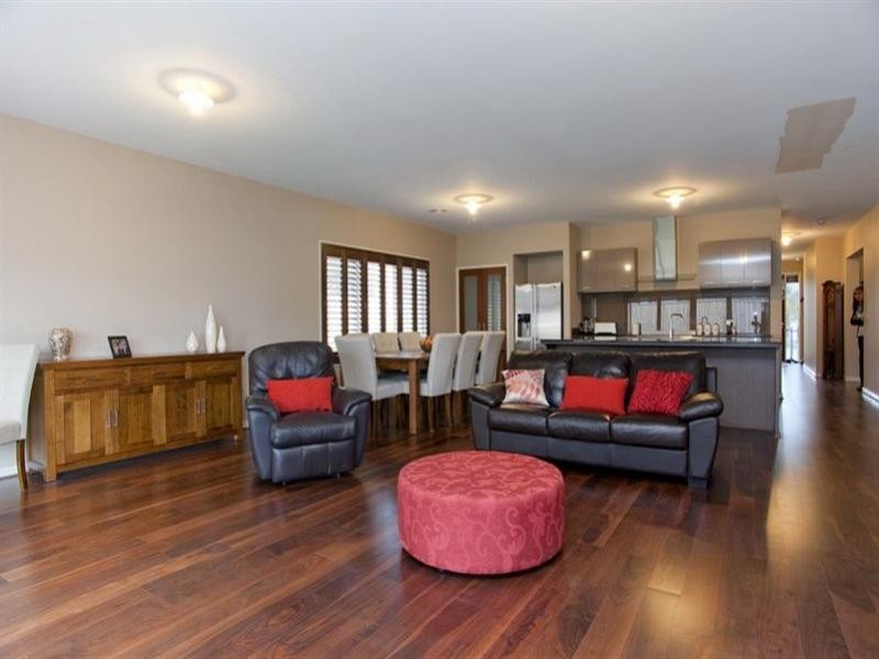 128 Lyndarum Drive, Epping VIC 3076