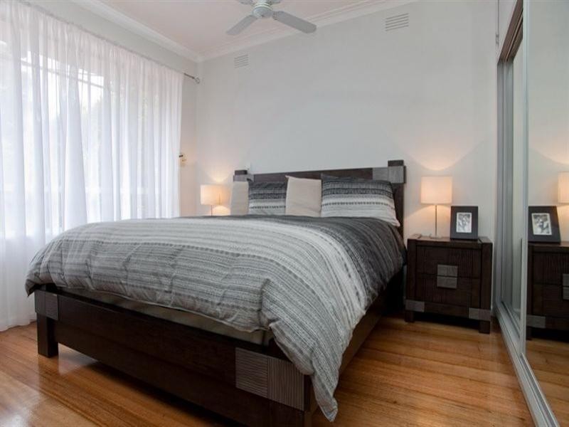 13 Evans Street, Lalor VIC 3075