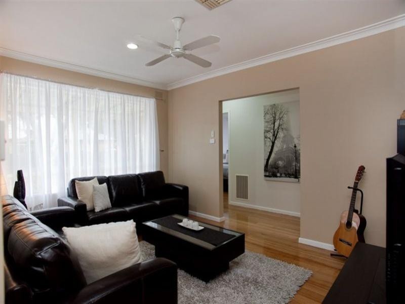 13 Evans Street, Lalor VIC 3075