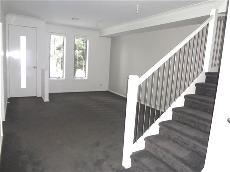 8 Shine Walk, Epping VIC 3076