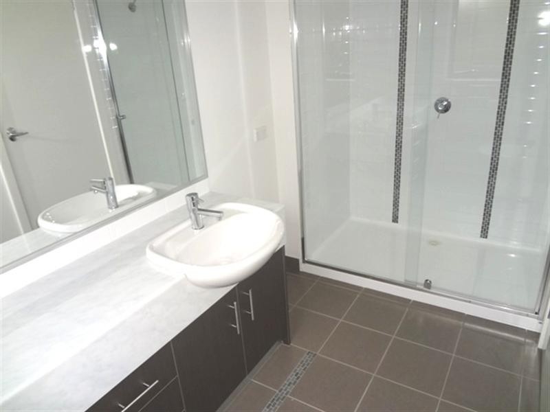 8 Shine Walk, Epping VIC 3076