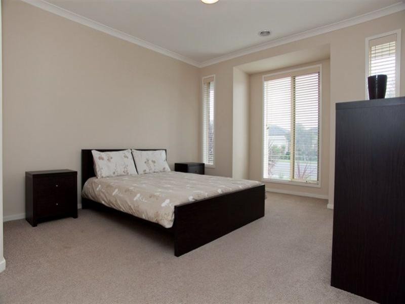 35 Greenfields Drive, Epping VIC 3076