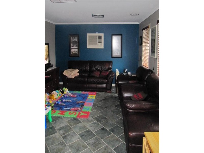 4 Dianne Court, Lalor VIC 3075