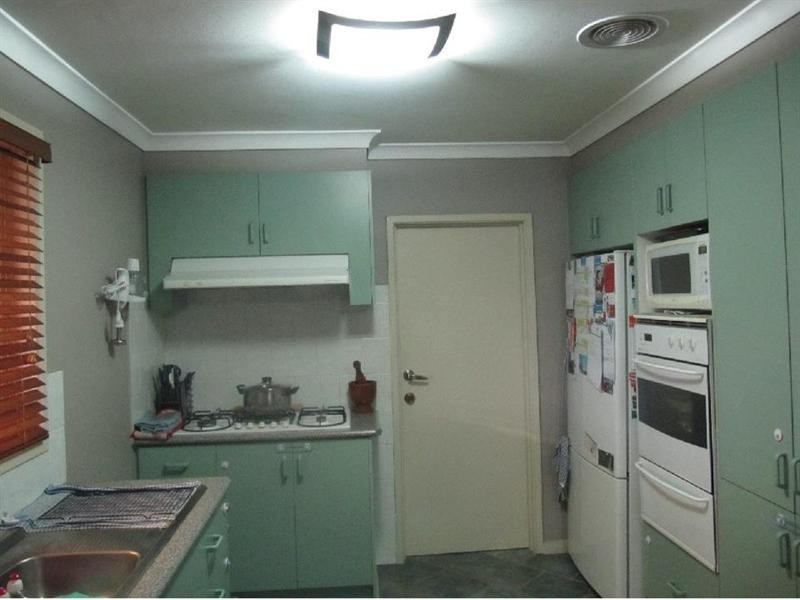 4 Dianne Court, Lalor VIC 3075